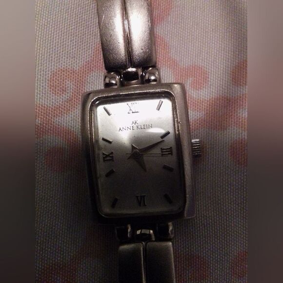 Anne Klein Dual Tone Brushed Metal Watch - New Without Tags - Picture 4 of 7